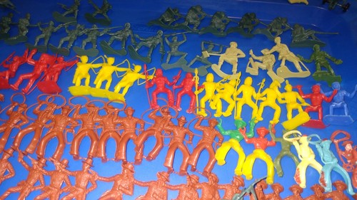 Vtg Marx & Misc, Plastic, Cowboys, Native Americans, Soldiers, horses - Picture 11 of 11