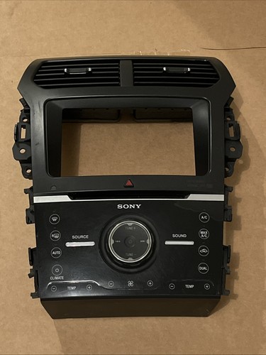 2013-2015 Ford Explorer 8" Radio Climate Control Panel Bezel DB5T-18A802-HF - Foto 1 di 8