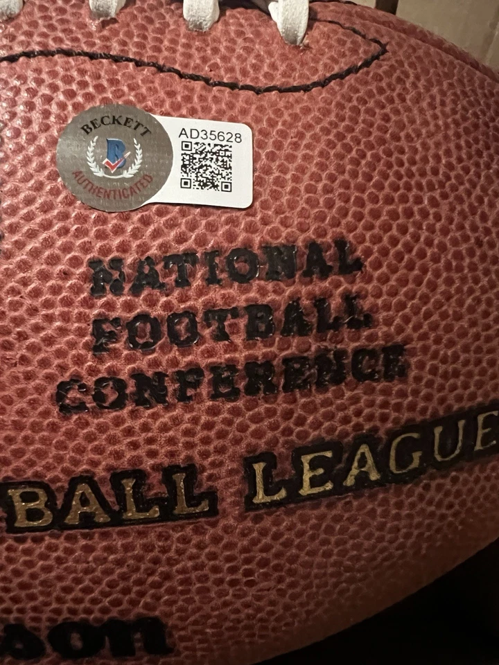 签名巴尔的摩乌鸦队 NFL 比赛用球“公爵”真品证明基础 — 第 3/4 张图片