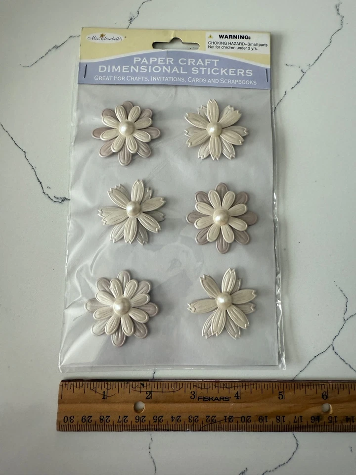 Miss Elizabeth's Papel Artesanía 3D Dimensional Adhesivo Flores Con Centro Bronceado Foto 2 de 4