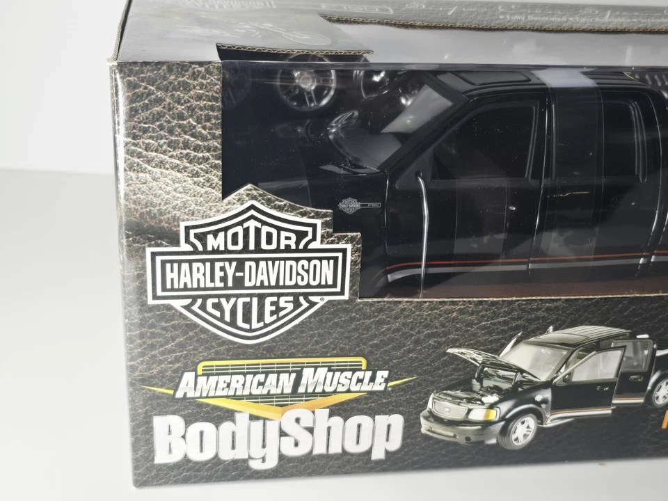 Ertl American Muscle - Body Shop - 2001 Harley Davidson F-150 Super Crew - 1:18 - Изображение 3 из 4