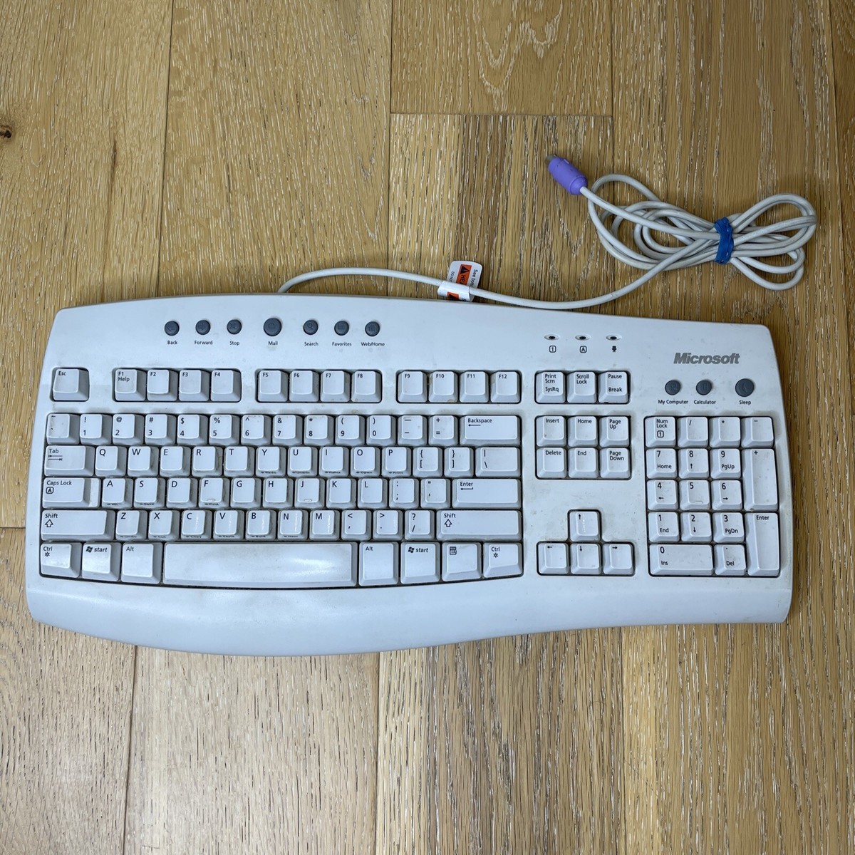 FM16β FDⅠと純正キーボード 富士通 1986年製 希少 FM16β FDⅠと純正キーボード 富士通 1986年製 希少 2025年最新
