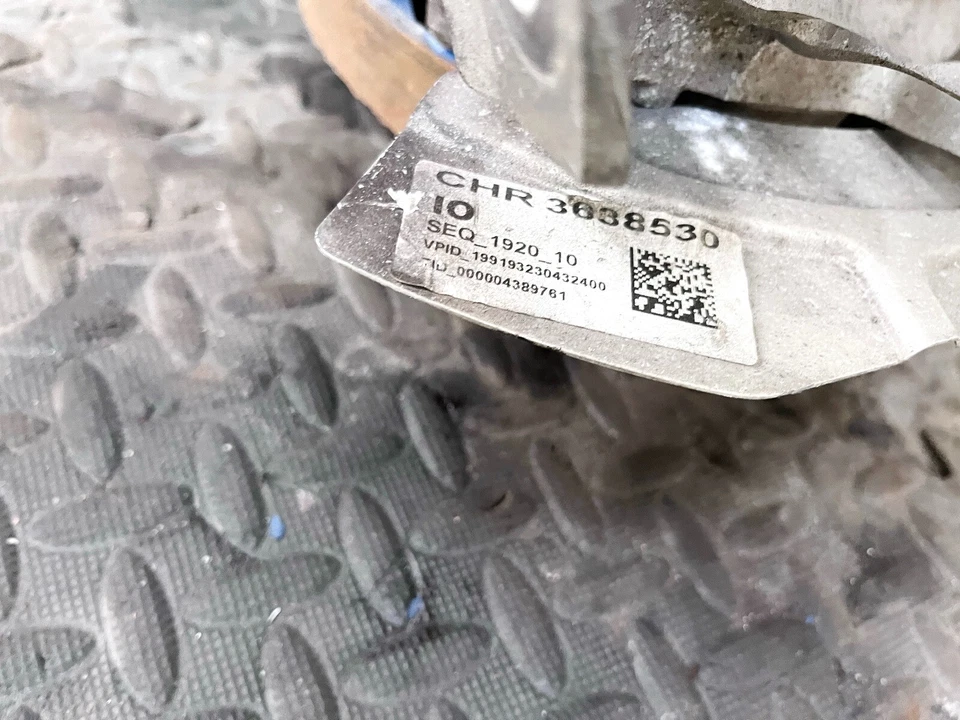 19-24 BENTLEY CONTINENTAL GT EJE TRASERO DERECHO NUDILLO COJINETE BUJE OEM Foto 3 de 4