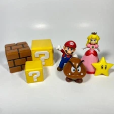 1.75" - 3" Jakks Pacific World Of Nintendo Super Mario Lot