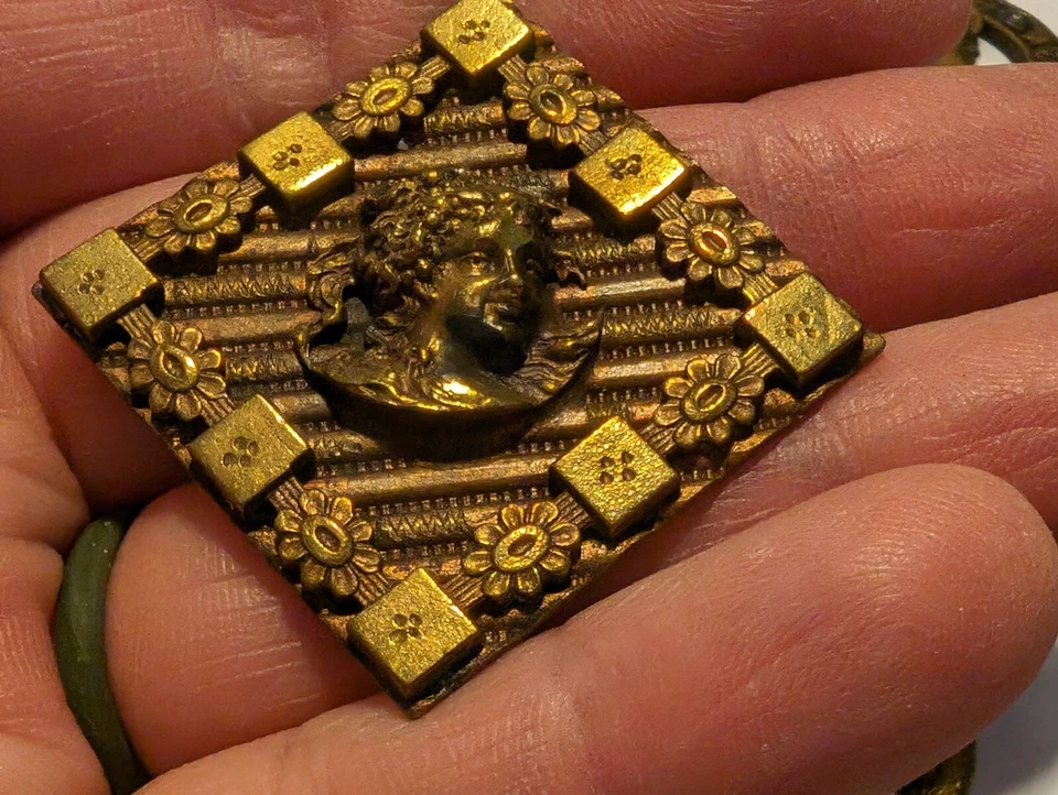 Vintage 3D Face on Square Picture Button Story Metal Brass Gold Tone - Image 4 of 4