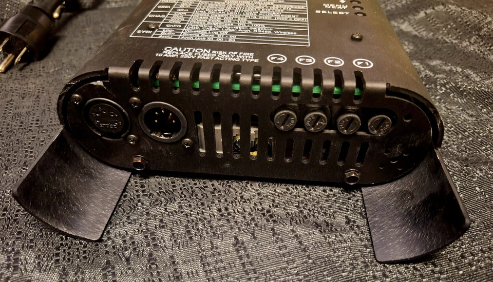 *NEW* Lightronics XC42 4 Channel 1200W PRO DJ Portable Dimmer Pack DMX - Image 3 of 4