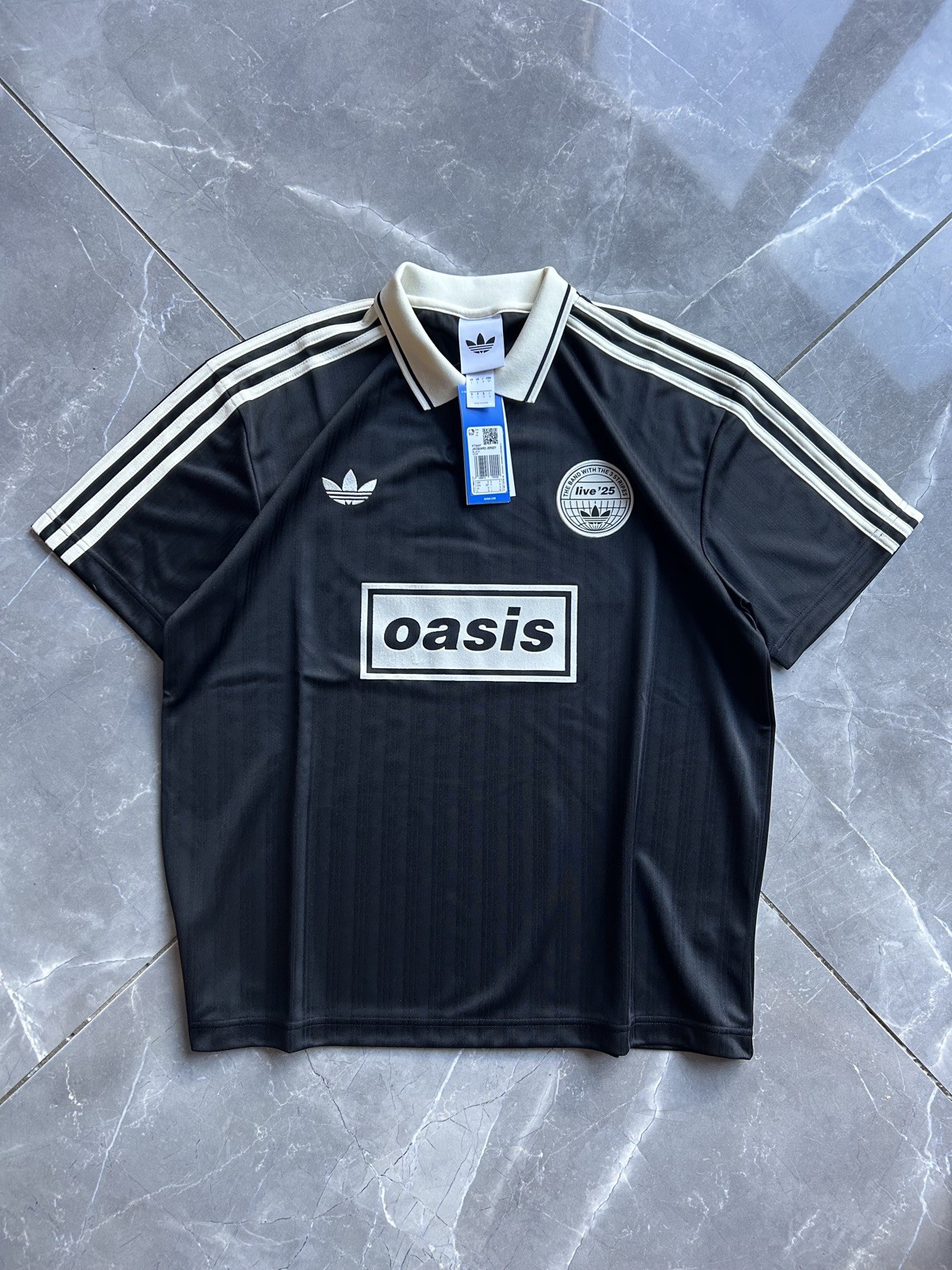 Foto 1 di 9