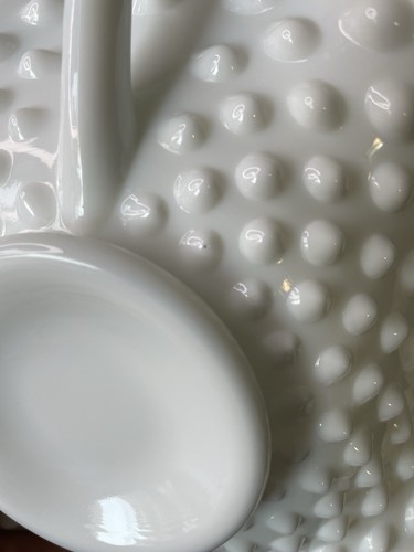 Vintage Fenton Hobnail Milk Glass Ruffled Edge Double Handle Candy Dish - Picture 5 of 5