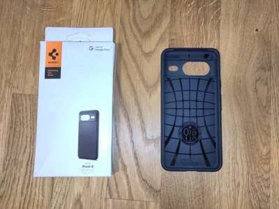 Schutzhülle für ein Google Pixel 8 von SPIGEN *NEU*