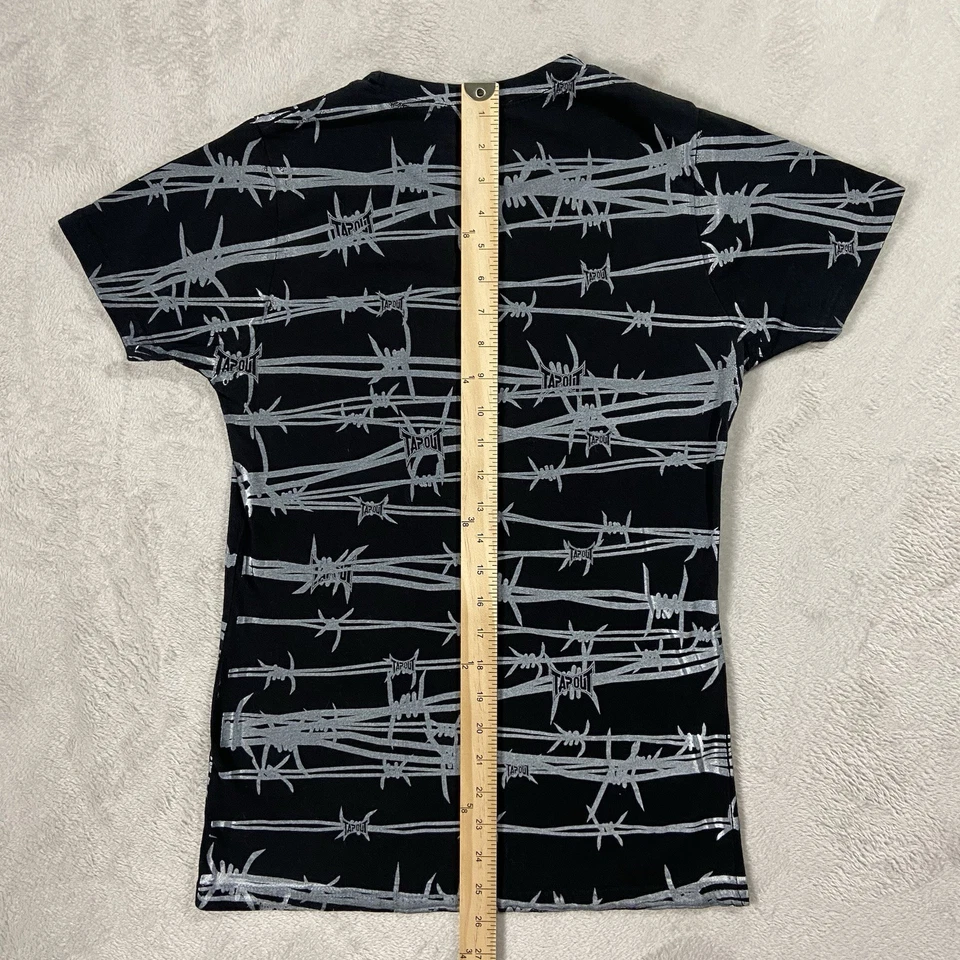 Camiseta De Colección Tap Out Logo Alambre de Púas Manga Corta Gráfica Cuello en V Para Mujer S Y2K Grunge Foto 4 de 4
