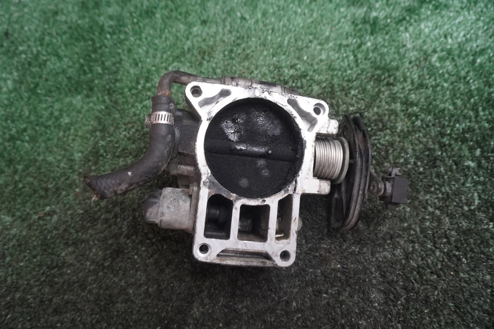 Cadillac Seville 1996 1997 1998 4,6 L motor carrocería del acelerador fabricante original 131 k millas Foto 2 de 4