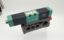 Numatics I532SS415M015W61 Double Solenoid Valve 2 Pos 4-Way 3/8" NPTF Port Base