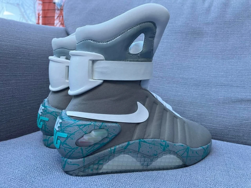 Back to the Future - Light Up Mag Upgrade Swoosh & Decals - Shoes Not Included - Image 4 of 4