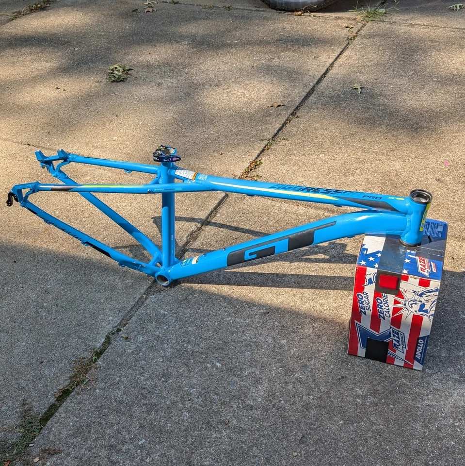 15" GT Aggressor Pro Aluminum Alloy Hybrid Hardtail Bike Frame Disc Brake - Image 2 of 4