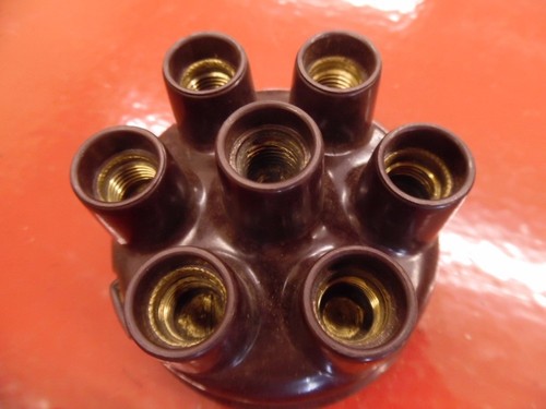 1930 's GMC Truck Yellow Cab Distributor Cap RPL 1838308 NORS 19 30 31 32 33 34 - Picture 3 of 4