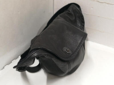 YOHJI YAMAMOTO POUR HOMME Black Horse Leather Bag with Wear