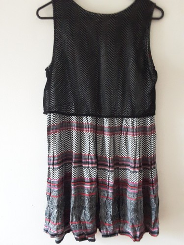 Womens Dress Small Black and Red Overlay net Bodice Sleeveless Pleated Waist - Picture 13 of 14