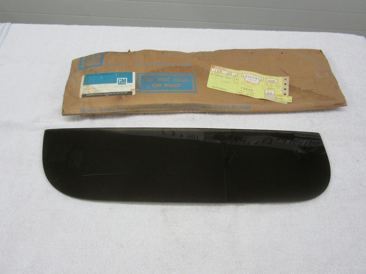 NOS 1985-1991 Chevy/ GMC Suburban PU/Truck RH Rear Side Stationary