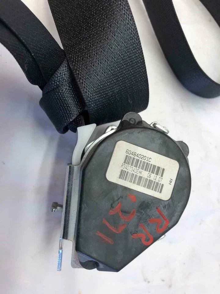 Dodge Caliber 2008 cinturón de seguridad trasero regazo y hombro lado derecho derecho repuesto OEM Foto 3 de 4