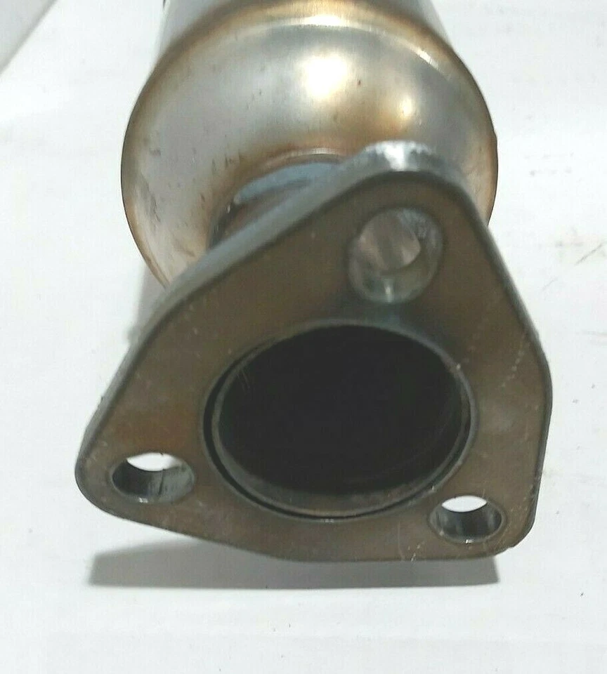 1984 1985 1986 1987 1988 1989 Volvo 244 2.3L L4 Catalytic Converter - Image 2 of 4