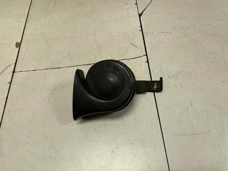 Hummer H3 2008 bocina del lado del pasajero delantero derecho OEM+ Foto 4 de 4