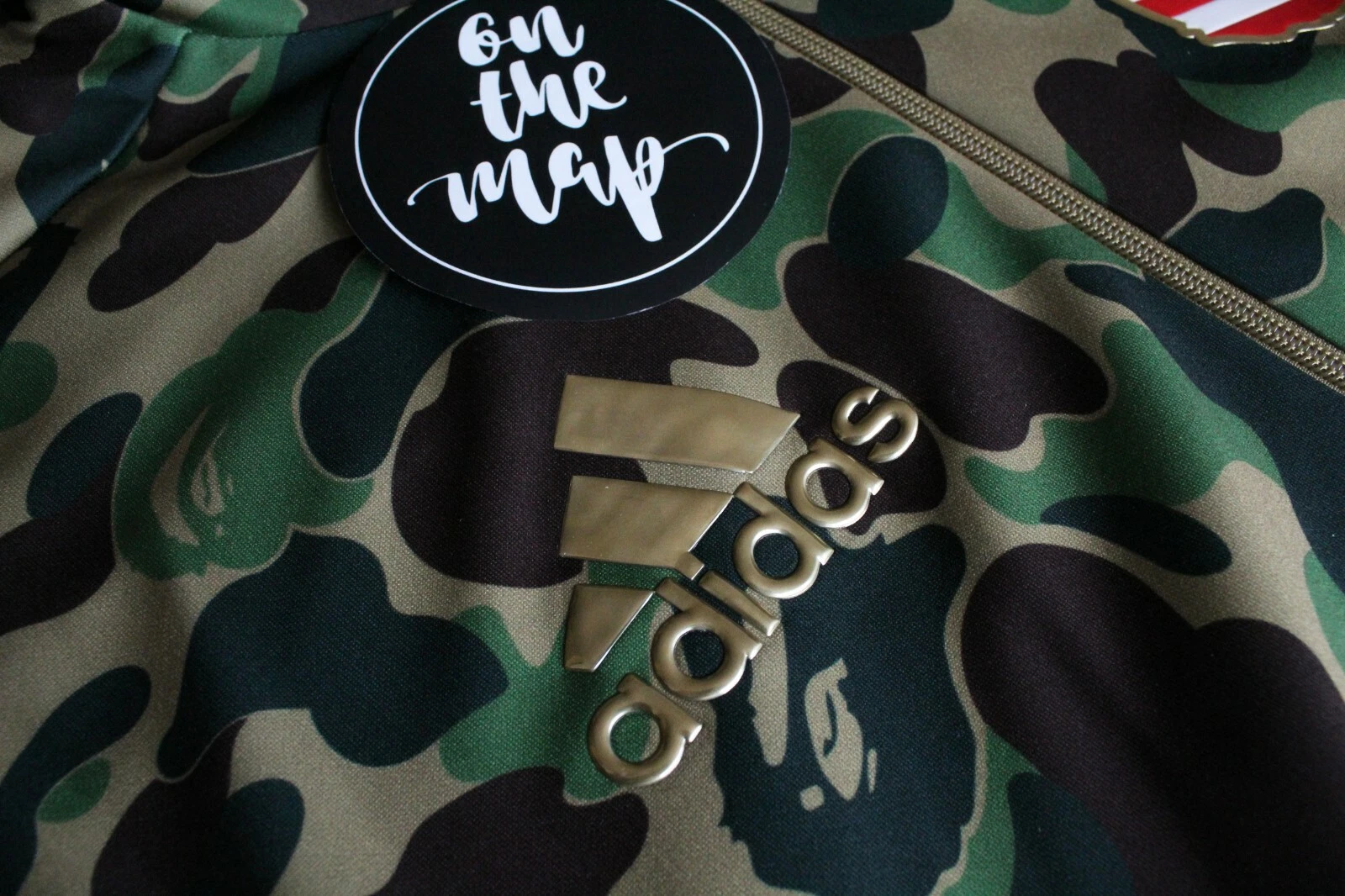 A BATHING APE (BAPE) Felpa con cappuccio Adidas x Bape Superbowl SB verde squalo mimetica taglia M media DW9286 nuova