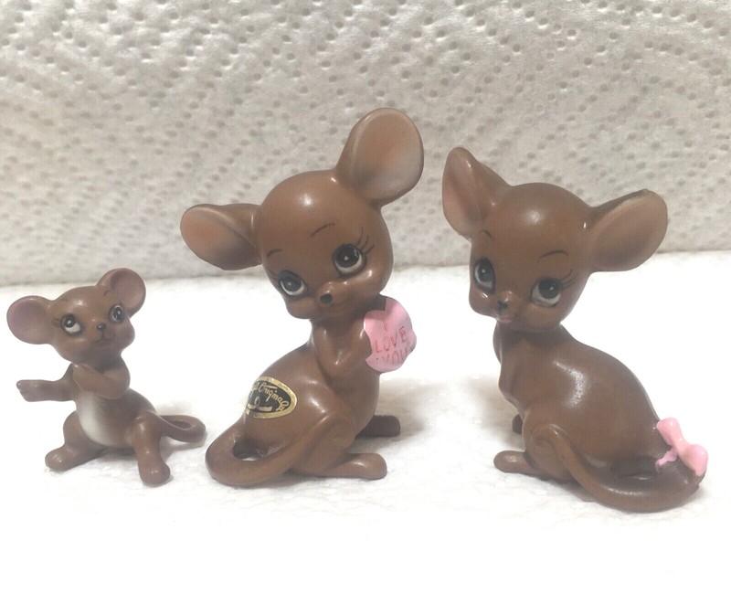 VTG JOSEF ORIGINALS PORCELAIN FIGURINES 3 MICE HEART, BOW STICKERS NO CHIPS