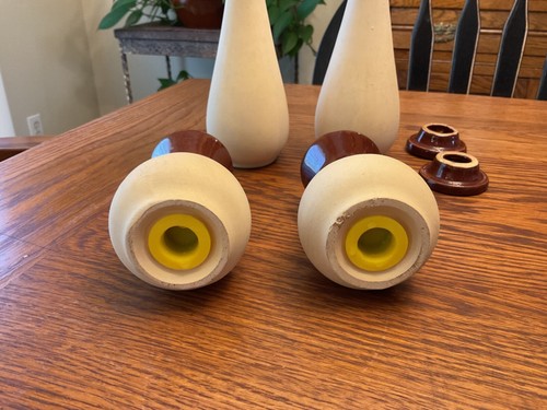 VTG Watt Pottery #126 Vinegar and Oil Cruets and Salt & Pepper Shakers - Picture 6 of 10