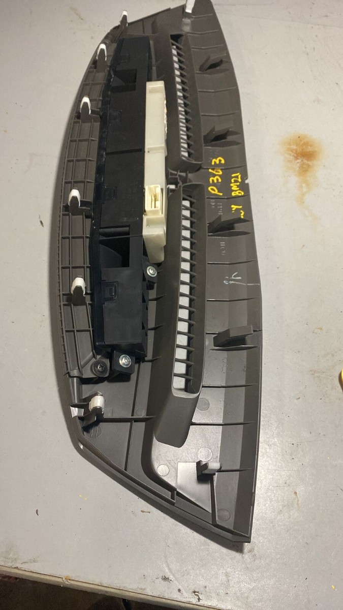 2007-2011 TOYOTA CAMRY DASH PANEL INFO DISPLAY DIGITAL CLOCK 83910