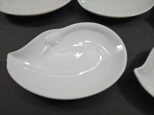 Set of 5 Swan Motif White Porcelain Small Mini Appetizer Tapas Dishes Plates - Afbeelding 3 van 11