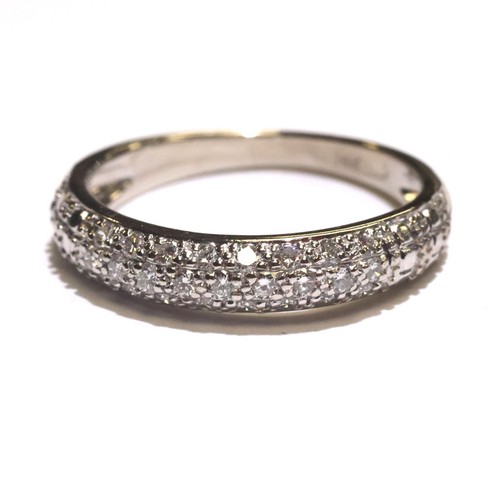 14k white gold .25ct VS1 G Diamond dome pave' Set Wedding band ring 2.3g ESTATE