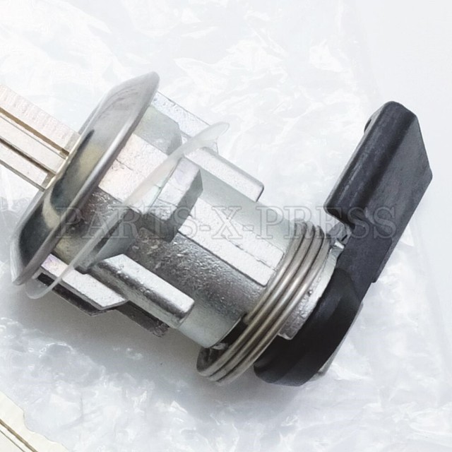 Genuine OEM Toyota T100 1994 1998 Fuel Door Lock Cylinder With Key