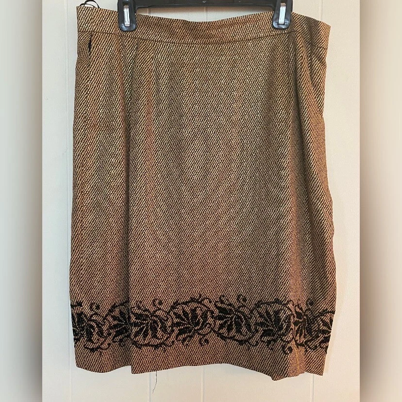 Conjunto de falda Louis Feraud para mujer 16 dorada metálica negra terciopelo bordado forrado Foto 3 de 4