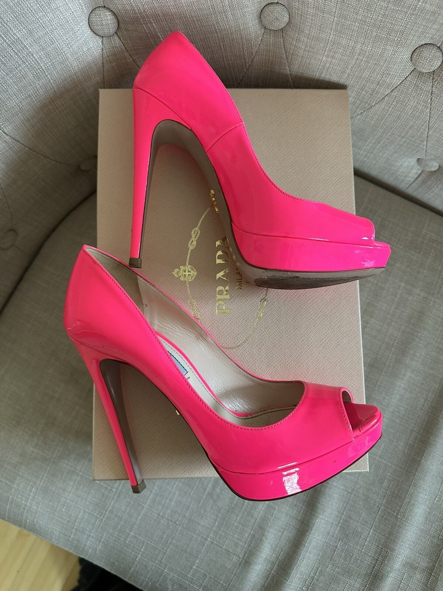 靴 PRADA python leather pumps pink PRADA - Pink Snakeskin Python Leather Peep Toe Slingback