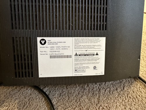 Vizio TV 37” FHDTV10A With Wall Mount HDTV - Picture 5 of 6