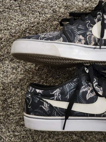 Nike Toki Low Black Floral Shoes Mens 12 Lace Up 631697-019 - Picture 10 of 18
