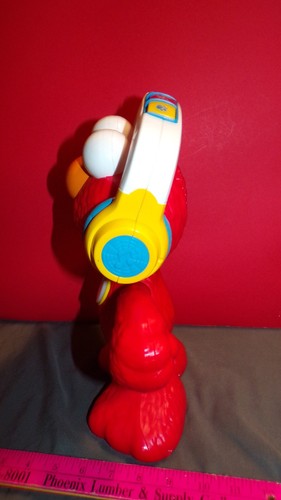 Sesame Street Let's Dance Elmo 12-inch Elmo Toy that Sings & Dances WORKS GREAT - Picture 2 of 6