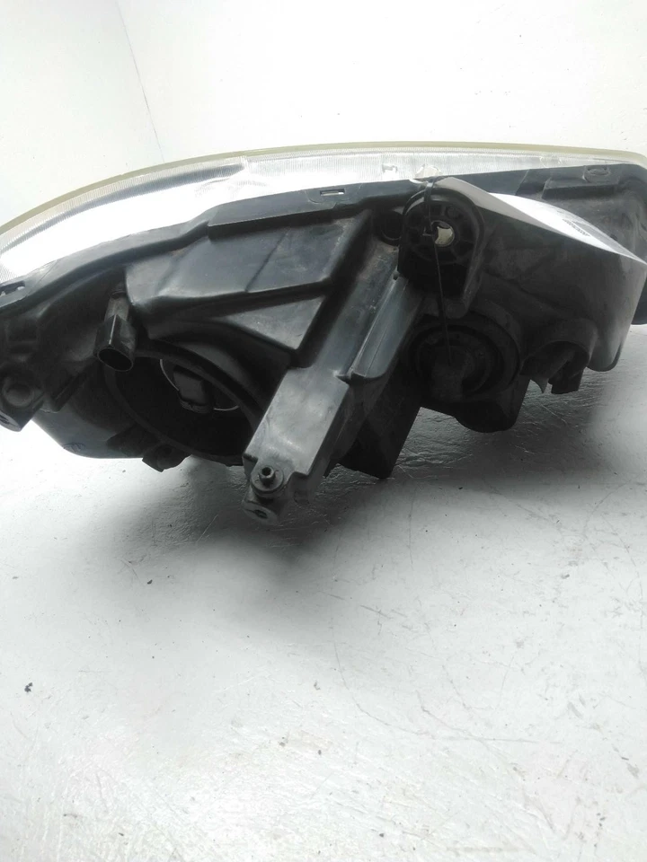 Used Left Headlight Assembly fits: 2013 Chrysler Town & country exc. automatic d Foto 3 de 4