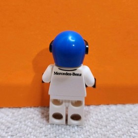 Lego 75911 McLaren Mercedes Pit Stop Driver Minifigure with Blue Helmet