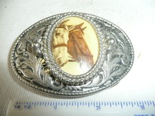 TWO HORSE HEAD BELT BUCKLE