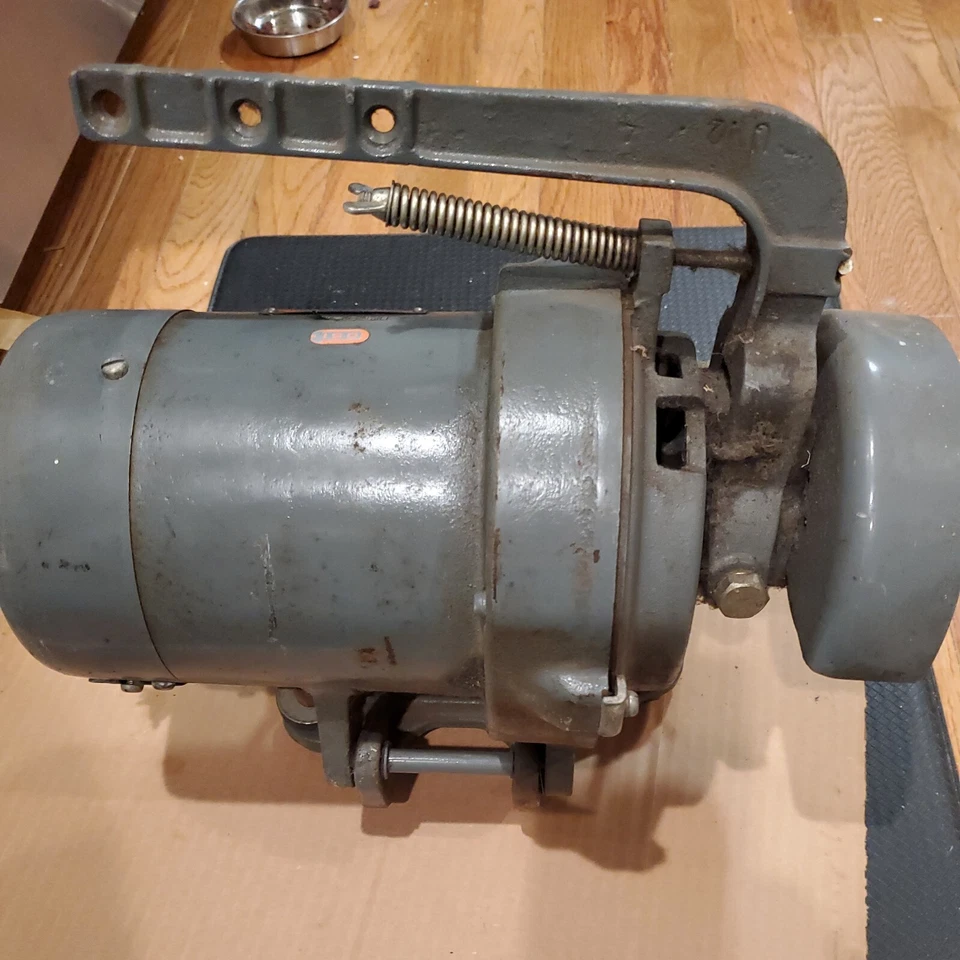  Motor de embrague eléctrico Consew 2/5 alta potencia 220V para máquina de coser industrial Foto 4 de 4