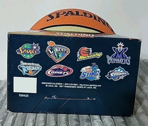 Nykesha Sales In Person Signed Autographed Small Spaulding WNBA Basketball - Picture 6 of 10