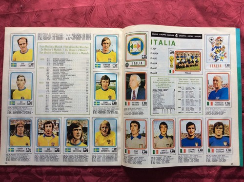 Album "Mexico 70" edizioni Panini ristampa L'Unità 1988 - Foto 2 di 2