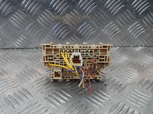 CAJA DE FUSIBLES DIÉSEL NISSAN QASHQAI MK1 FL 11-13 1.6 - Imagen 3 de 6