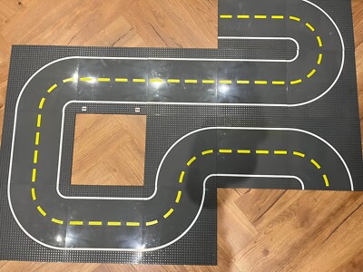 Strictly Briks Road Grundplatten Bausteine Spielset 10 x 10'' Konvolut