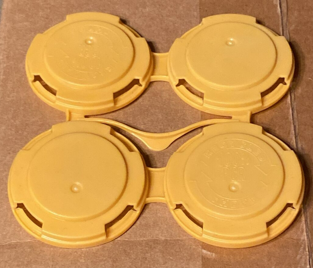 PakTech Quad Pak Plastic Ring Can Carrier Easy Removal Orange 4 Pack