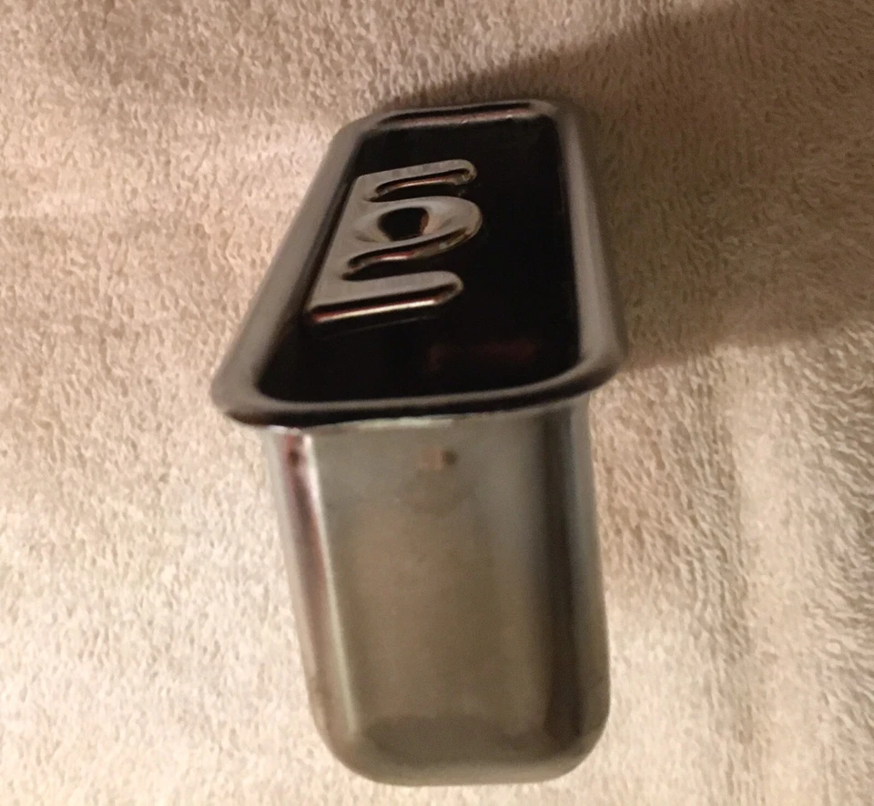 NOS MoPar 1980-1983 Dodge Mirada Chrysler Cordoba in-door ashtray receiver 81 82 - Image 4 of 4