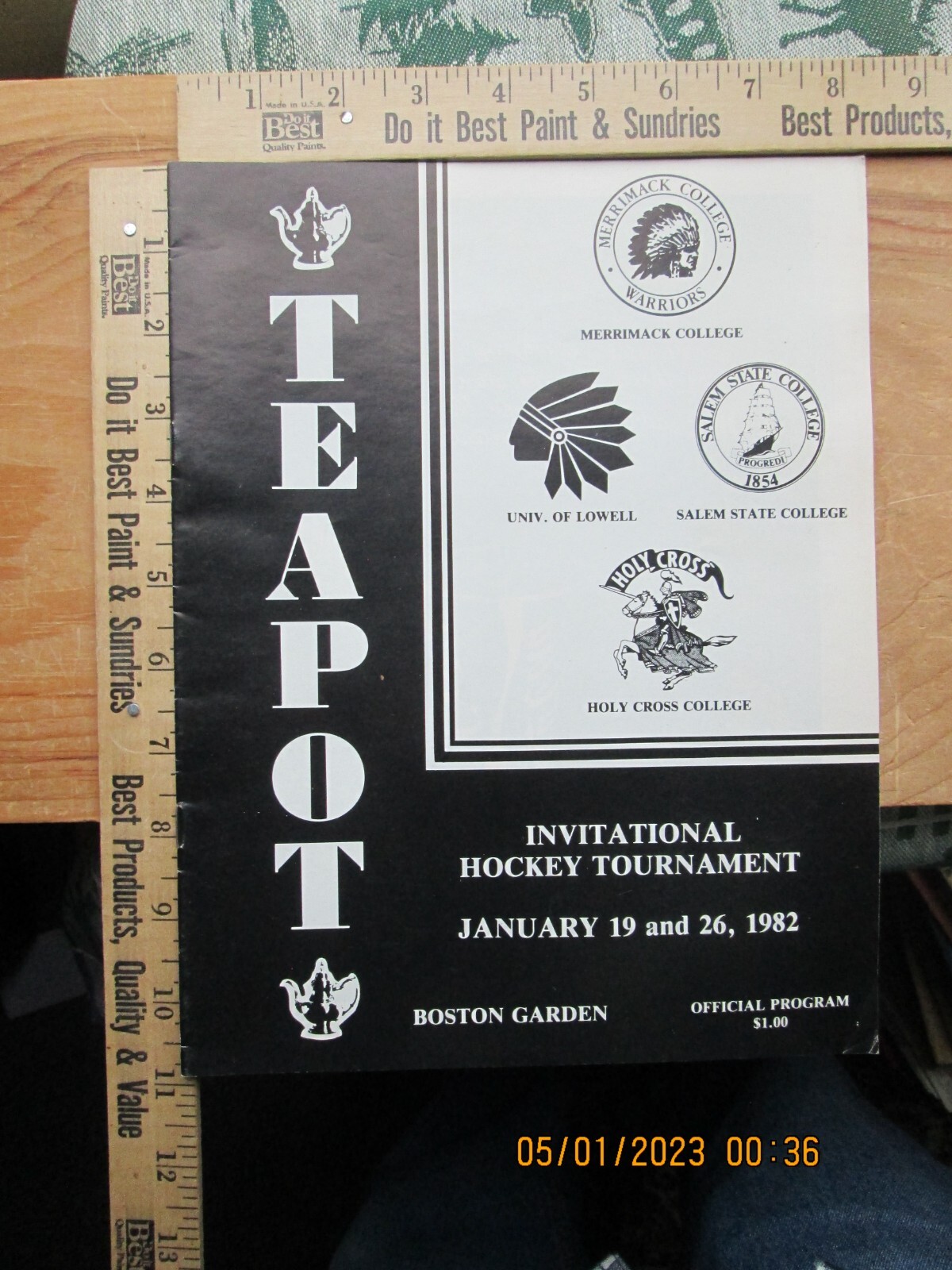 invitational hockey tournament teapot boston Gardens Jan 1982 official program eBay