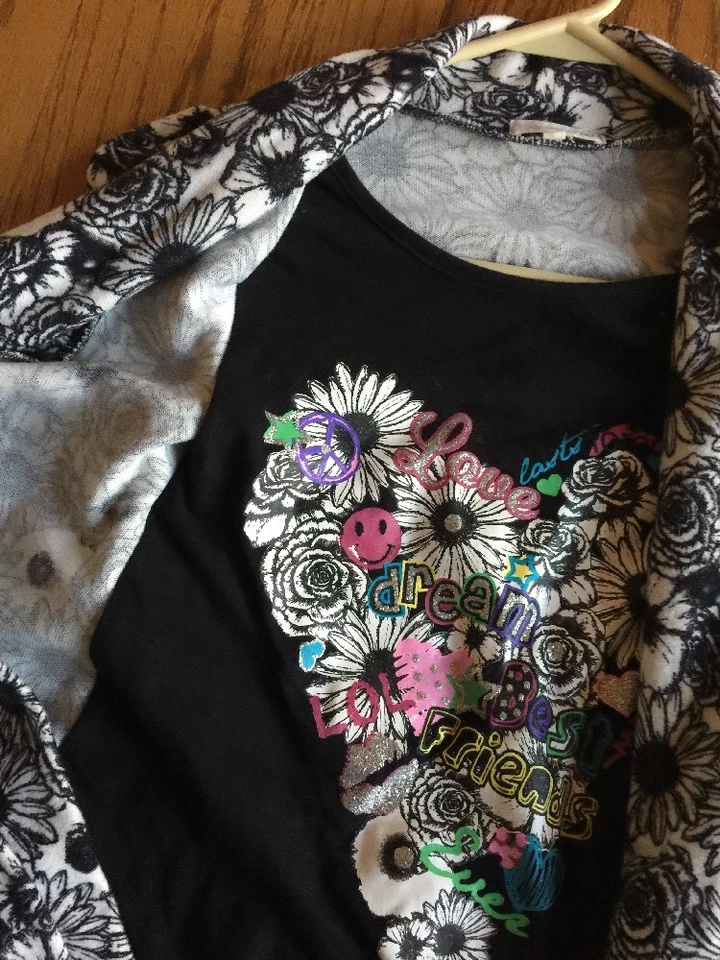 CHAQUETA Y CAMISA AUTOESTIMA JUNIORS NIÑAS LOVE HEART Combo de uso con leggings talla 8 ❤ Foto 3 de 4