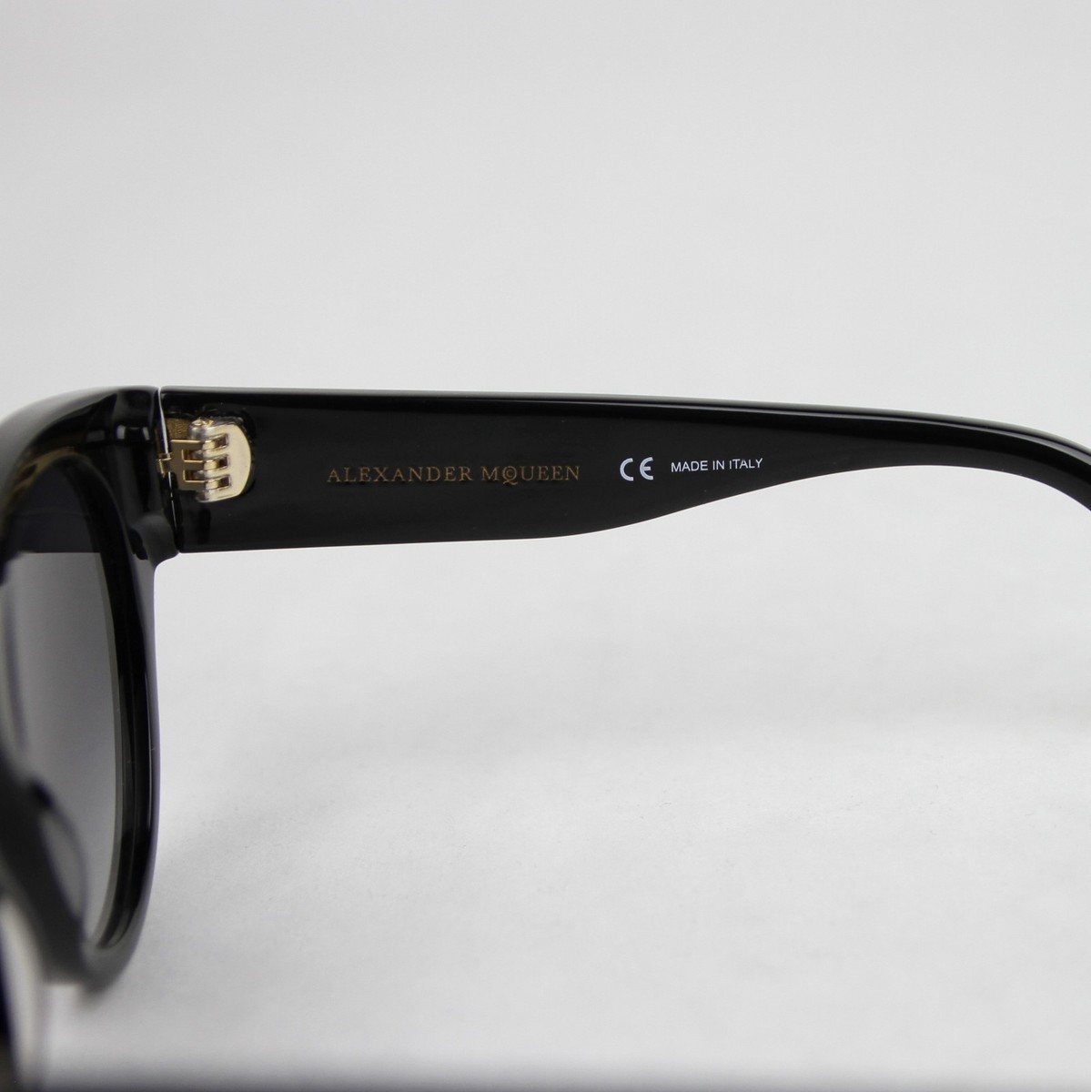 Alexander McQueen Unisex Spike Detail Black Acetate Sunglasses Women main image 4